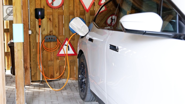 Mit Christensen E-Mobilität sichern Sie sich Ihre Wallbox am eigenen Haus.